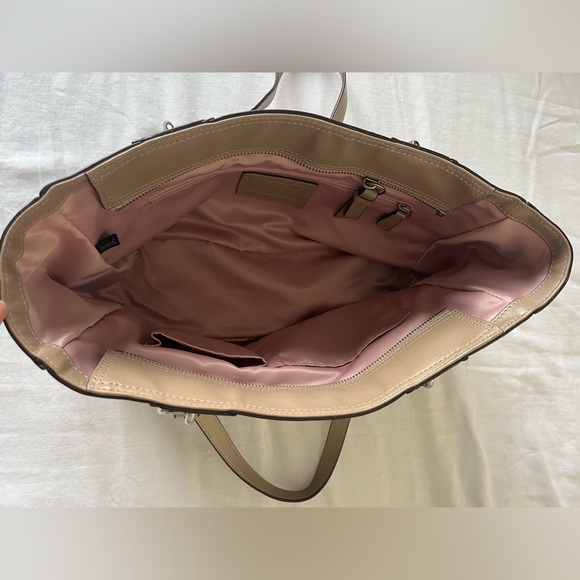 ** SOLD **Leather Coach Bag - Picture 3 of 4